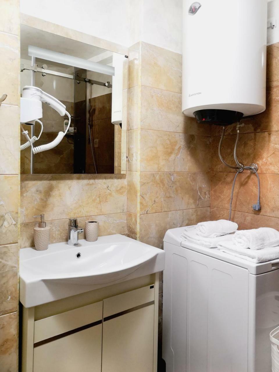 בודווה Harmonia Panorama Apartments מראה חיצוני תמונה